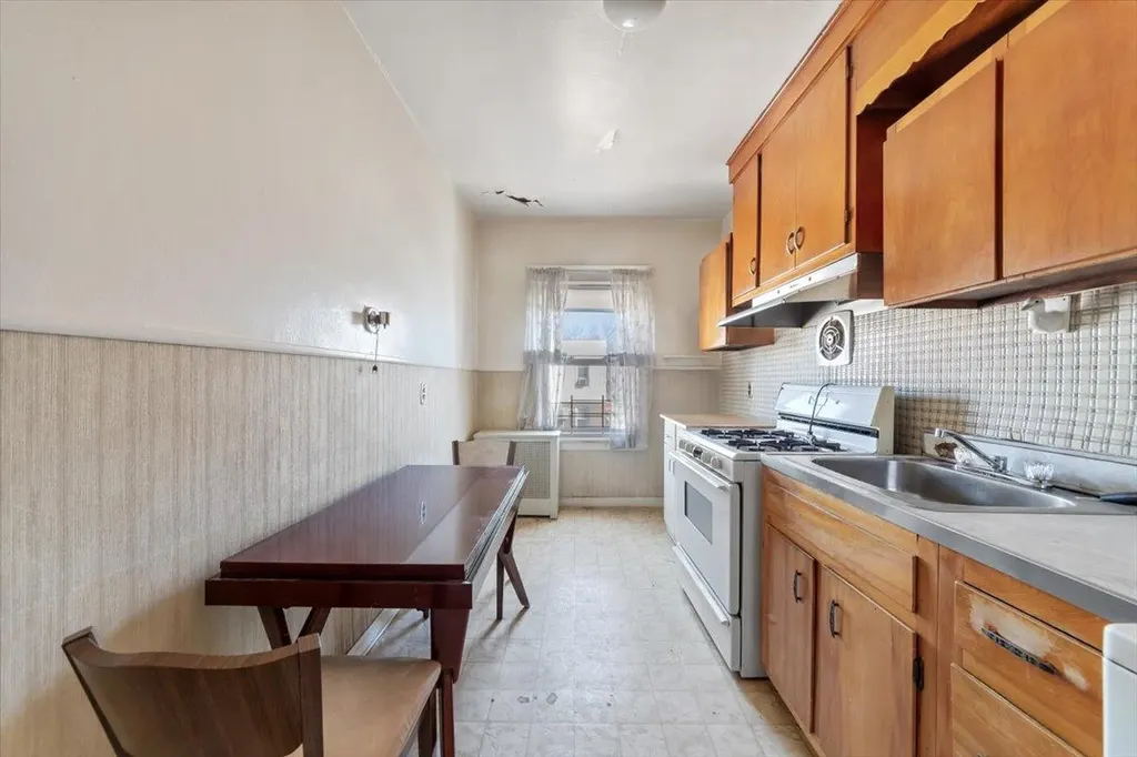 1940 Hone Avenue Bronx NY 10461