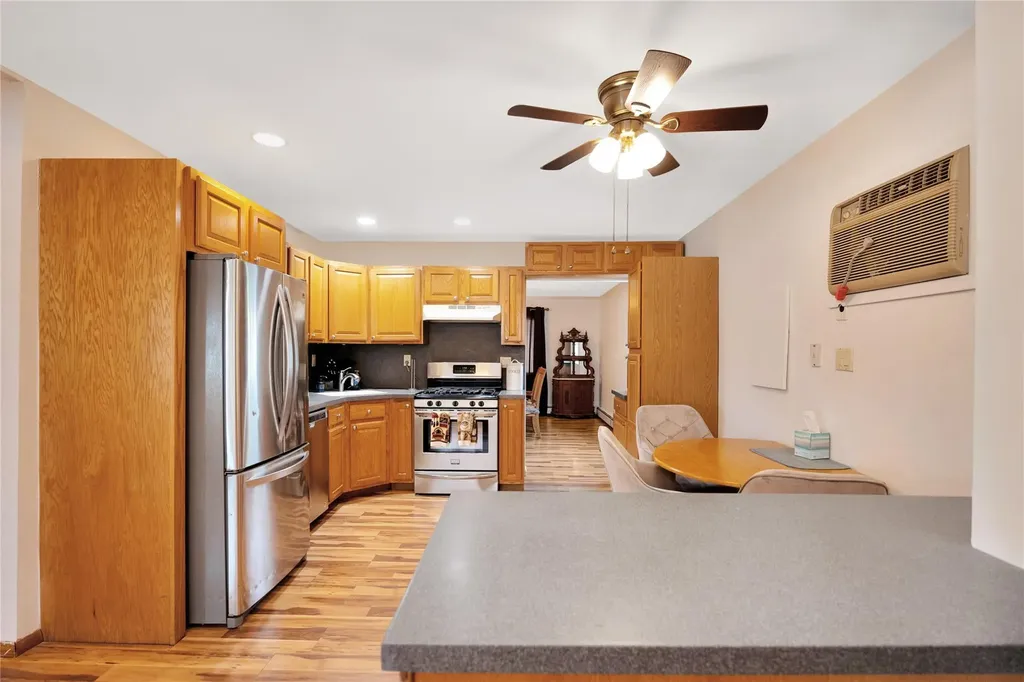 26 Steuben Avenue Bethpage NY 11714