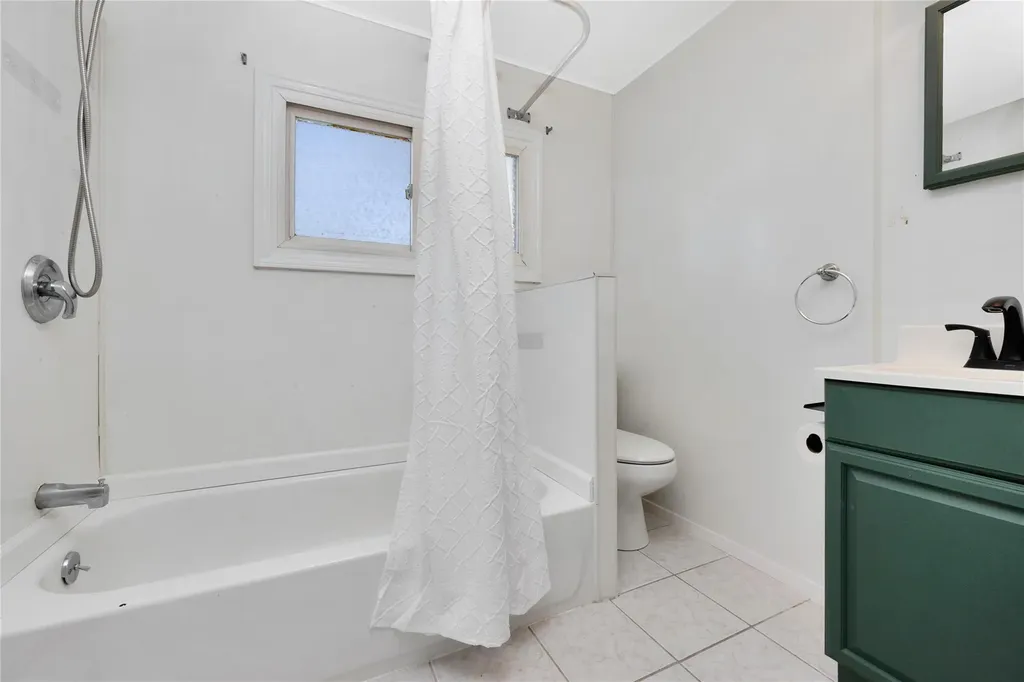 26 Steuben Avenue Bethpage NY 11714