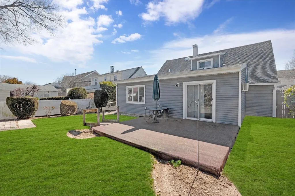 26 Steuben Avenue Bethpage NY 11714
