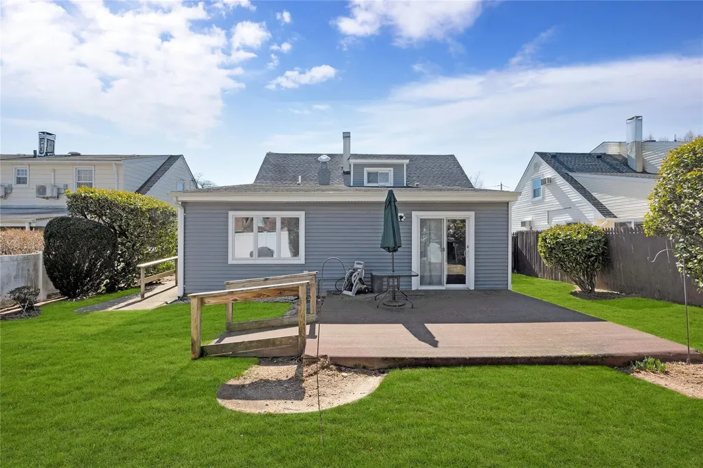 26 Steuben Avenue Bethpage NY 11714