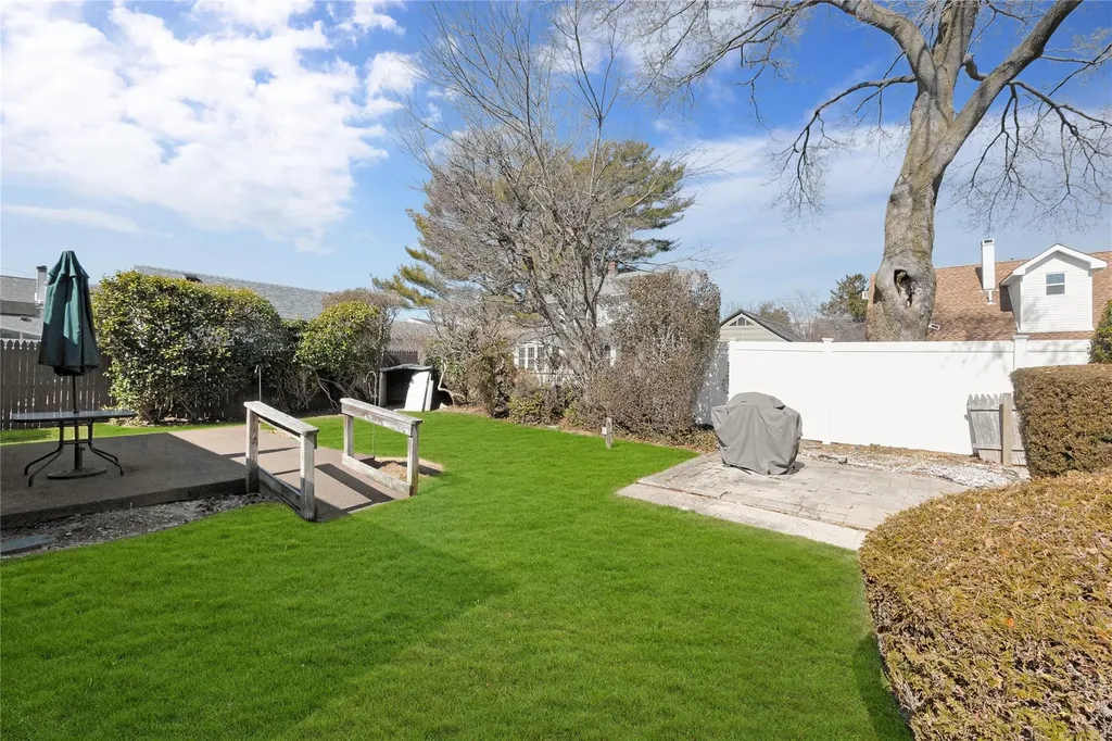 26 Steuben Avenue Bethpage NY 11714
