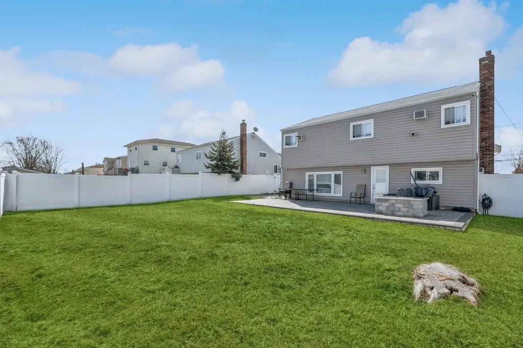 441 Miller Avenue Freeport NY 11520
