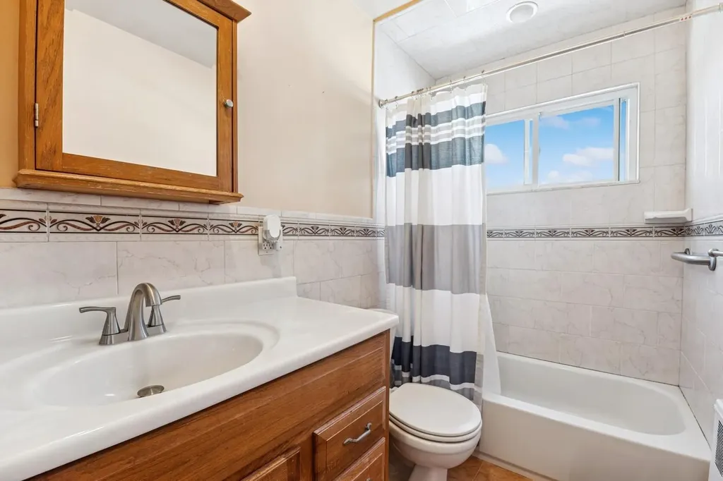 441 Miller Avenue Freeport NY 11520
