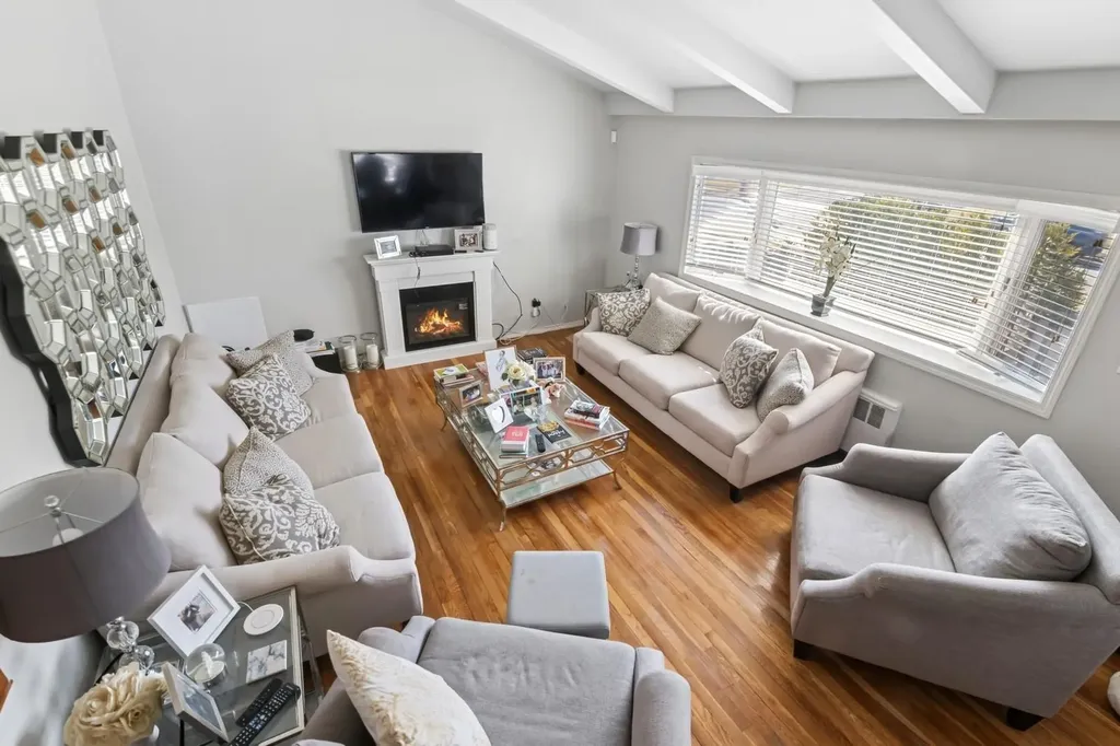 441 Miller Avenue Freeport NY 11520