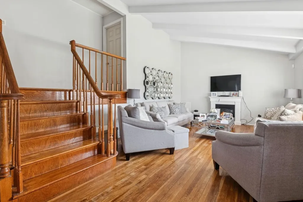 441 Miller Avenue Freeport NY 11520