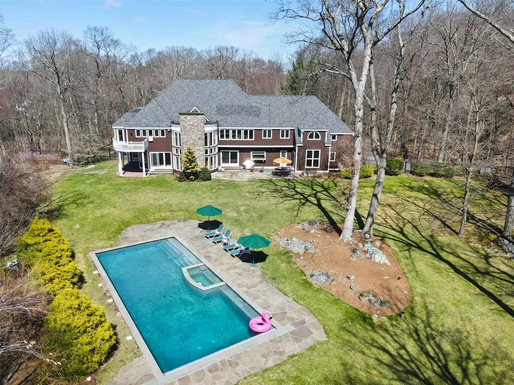 26 Hemlock Hills Chappaqua NY 10514