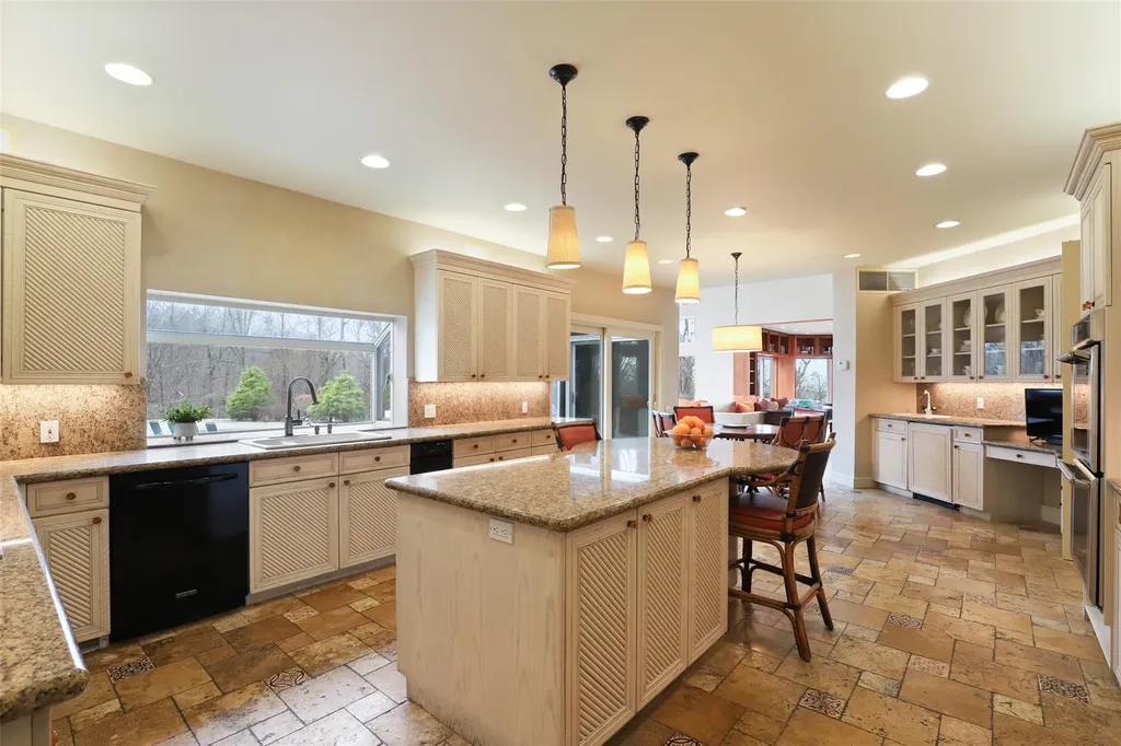 26 Hemlock Hills Chappaqua NY 10514