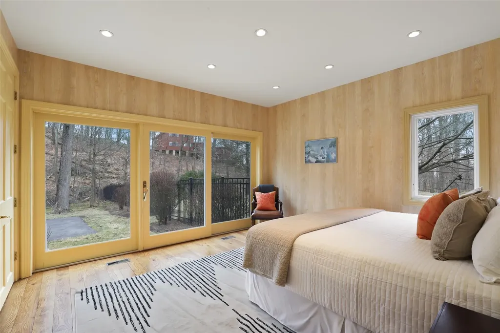 26 Hemlock Hills Chappaqua NY 10514