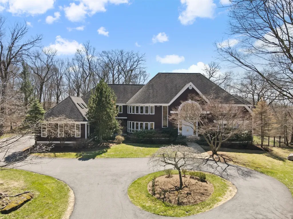 26 Hemlock Hills Chappaqua NY 10514