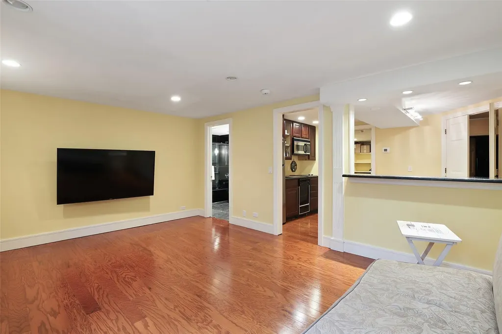 26 Hemlock Hills Chappaqua NY 10514