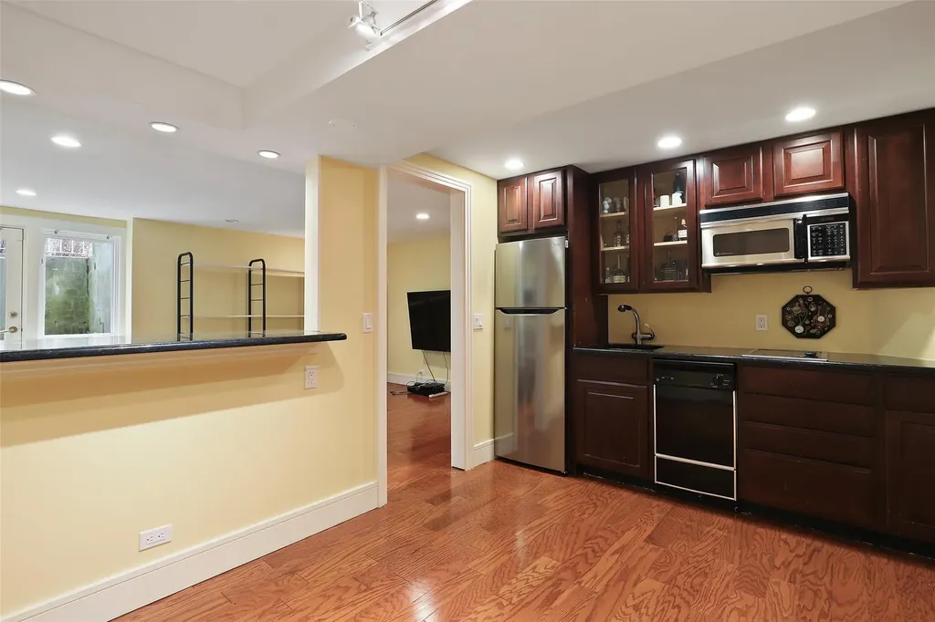 26 Hemlock Hills Chappaqua NY 10514