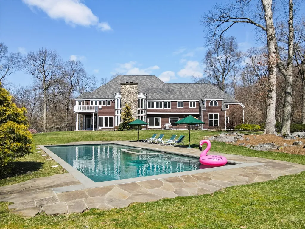 26 Hemlock Hills Chappaqua NY 10514