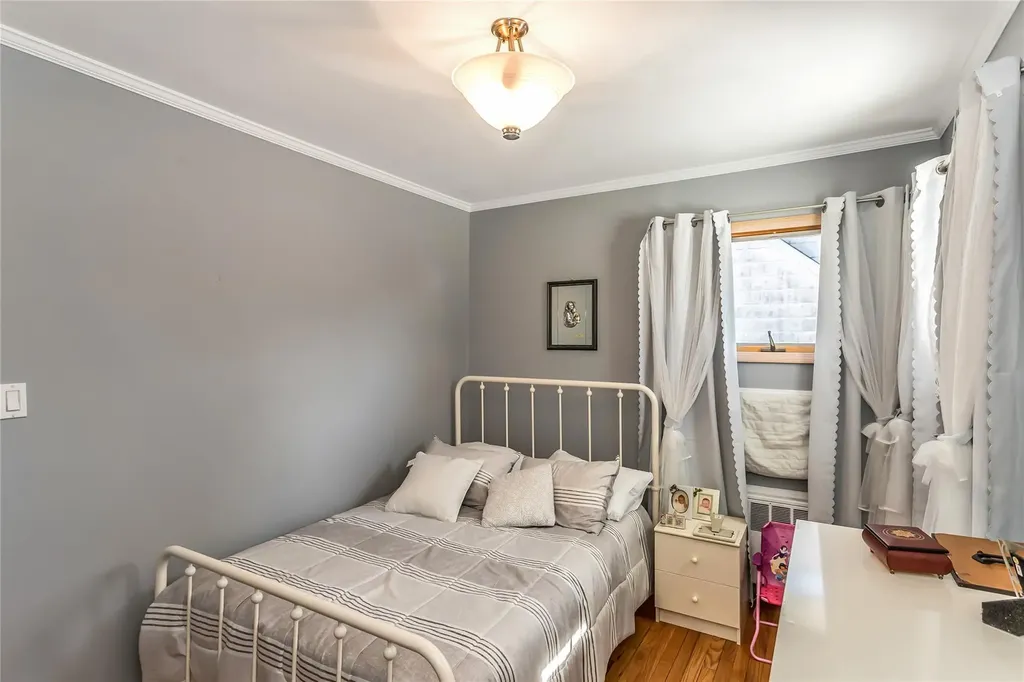 109 Nassau Drive Albertson NY 11507