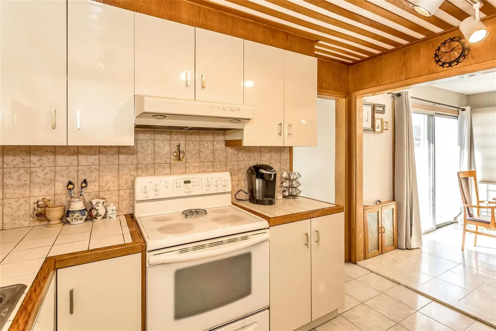 109 Nassau Drive Albertson NY 11507