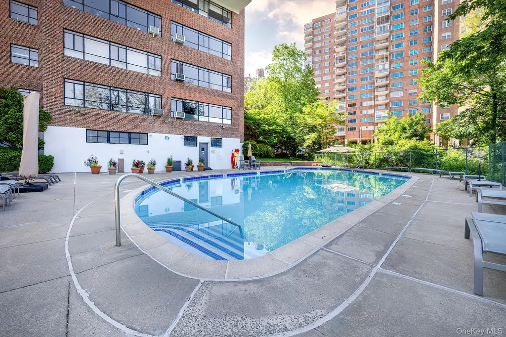 2727 Palisade Avenue Bronx NY 10463