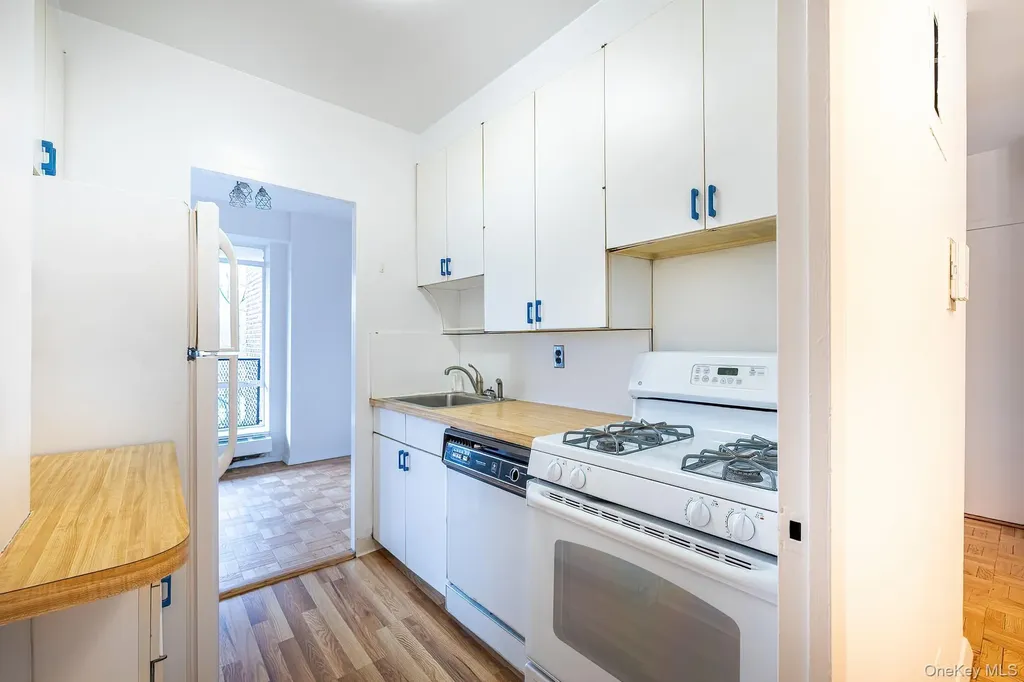 2727 Palisade Avenue Bronx NY 10463