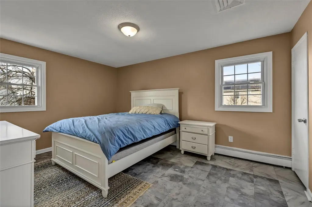 63 Remsen Avenue Hempstead NY 11550
