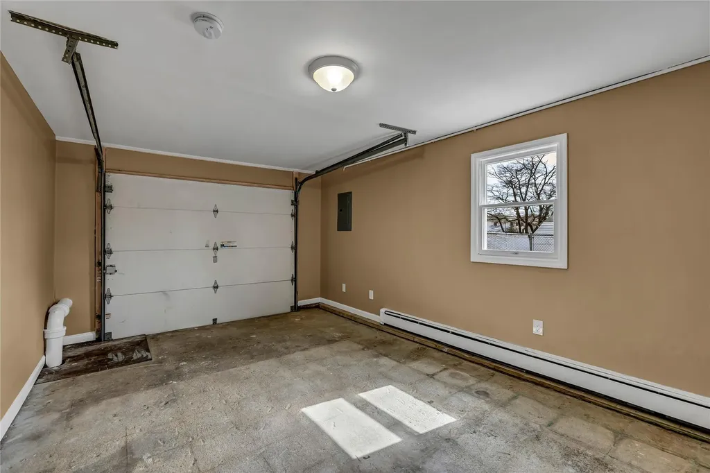 63 Remsen Avenue Hempstead NY 11550
