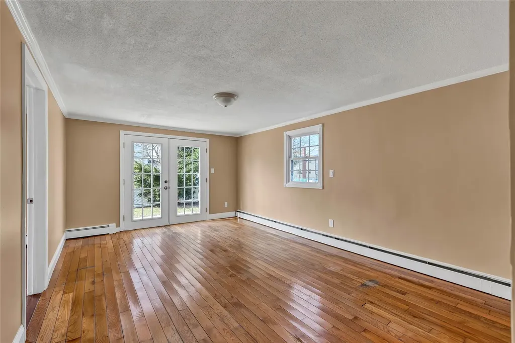 63 Remsen Avenue Hempstead NY 11550