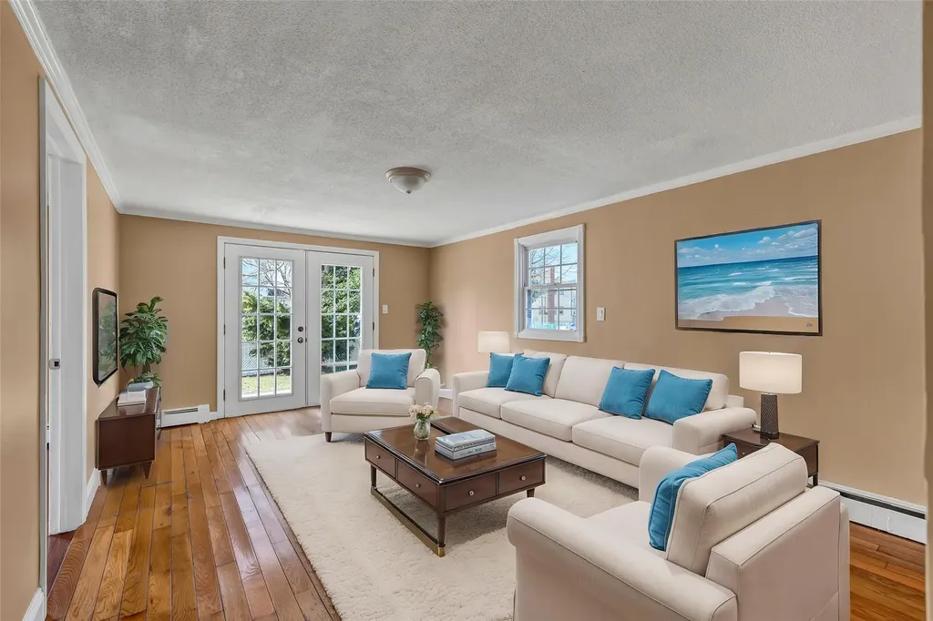 63 Remsen Avenue Hempstead NY 11550