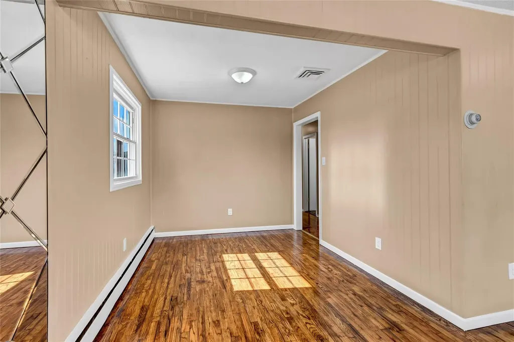 63 Remsen Avenue Hempstead NY 11550