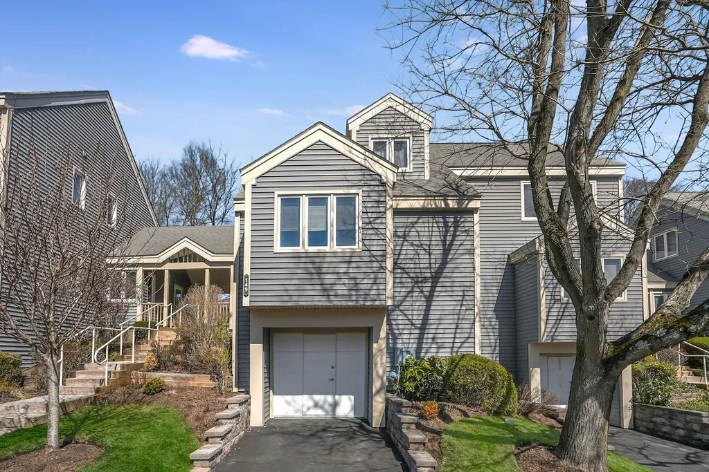 149 Fields Lane Peekskill NY 10566