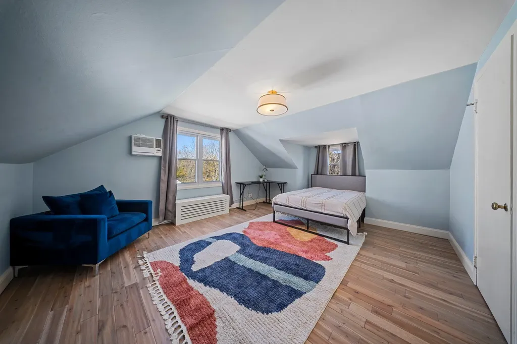 27 Crandall Drive Mineola NY 11501