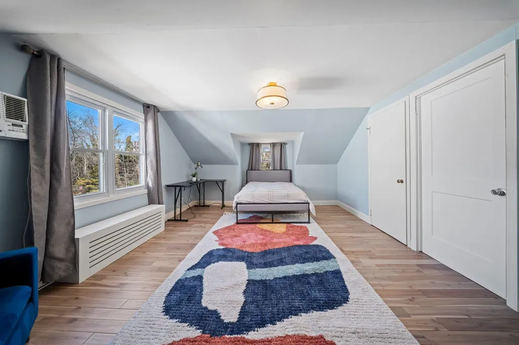 27 Crandall Drive Mineola NY 11501