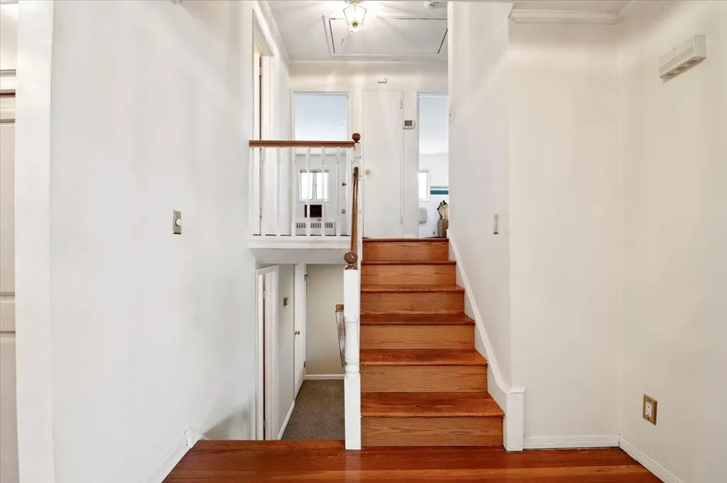 64 Caffrey Avenue Bethpage NY 11714