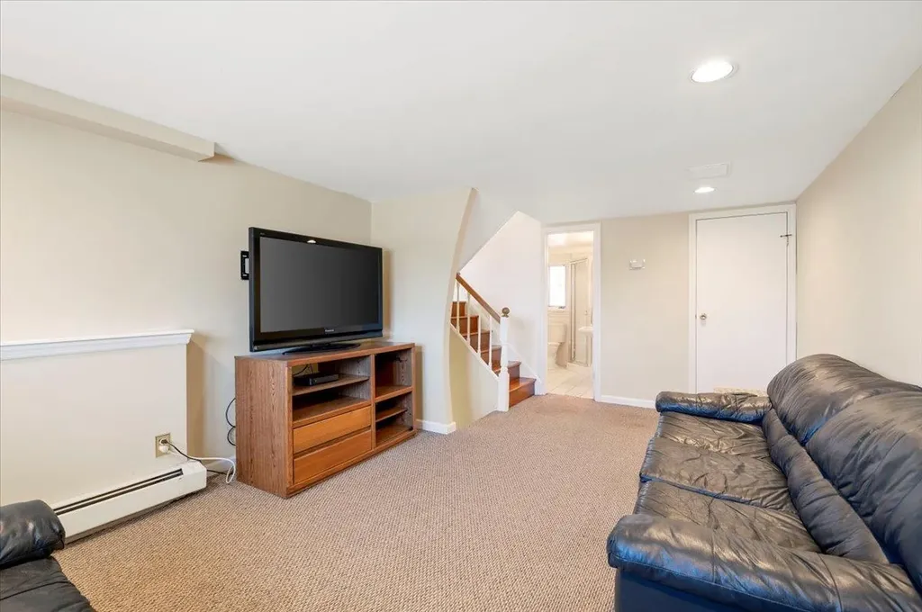 64 Caffrey Avenue Bethpage NY 11714
