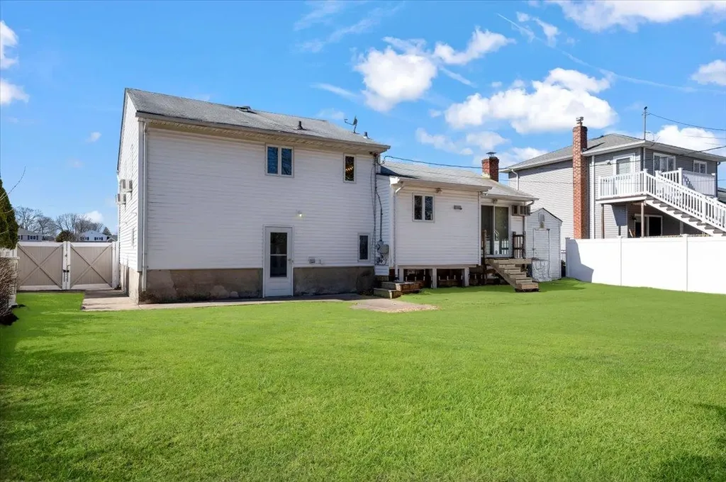 64 Caffrey Avenue Bethpage NY 11714