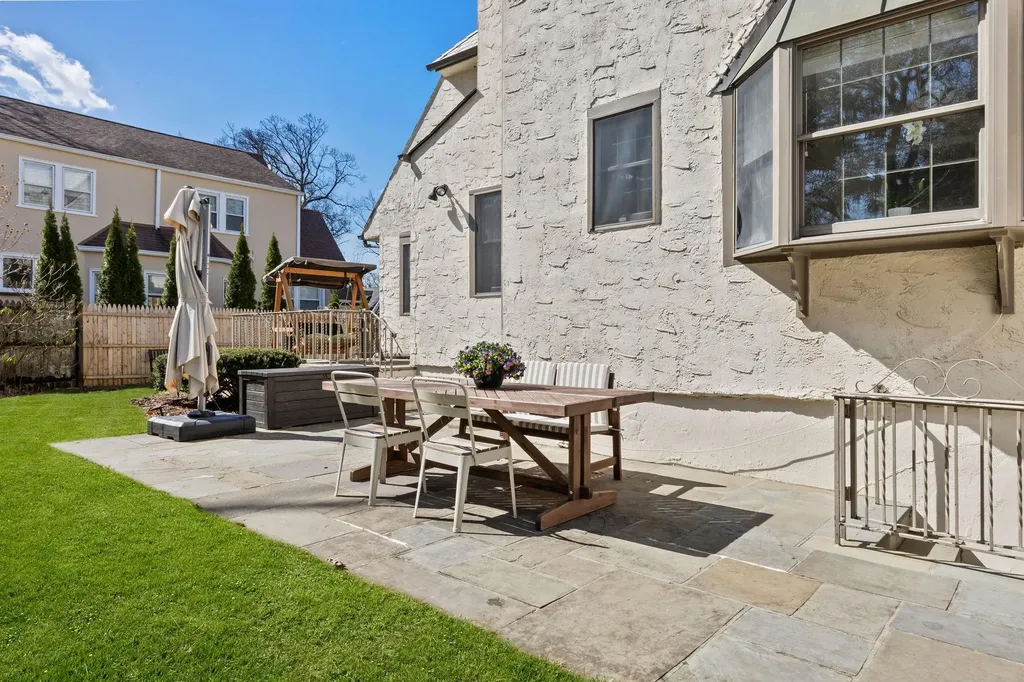 63 Carthage Road Scarsdale NY 10583