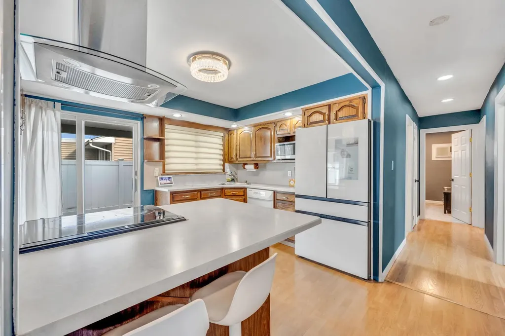 15 Elizabeth Drive Bethpage NY 11714