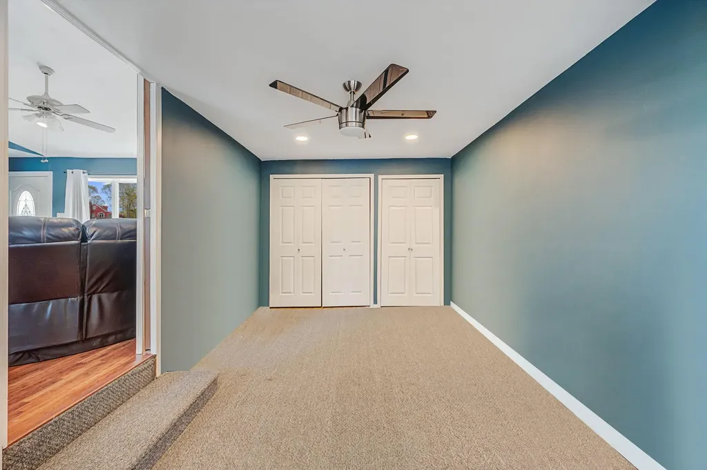 15 Elizabeth Drive Bethpage NY 11714
