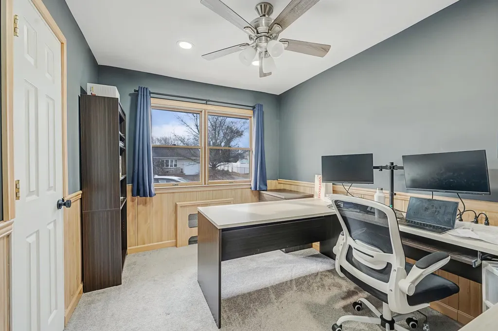 15 Elizabeth Drive Bethpage NY 11714