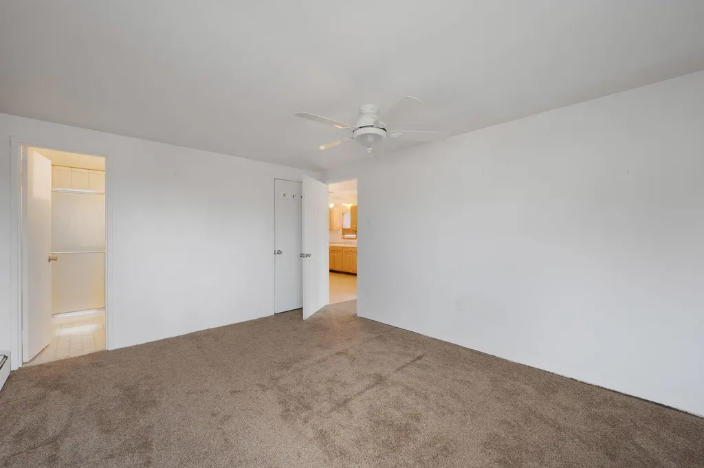 15 Elizabeth Drive Bethpage NY 11714