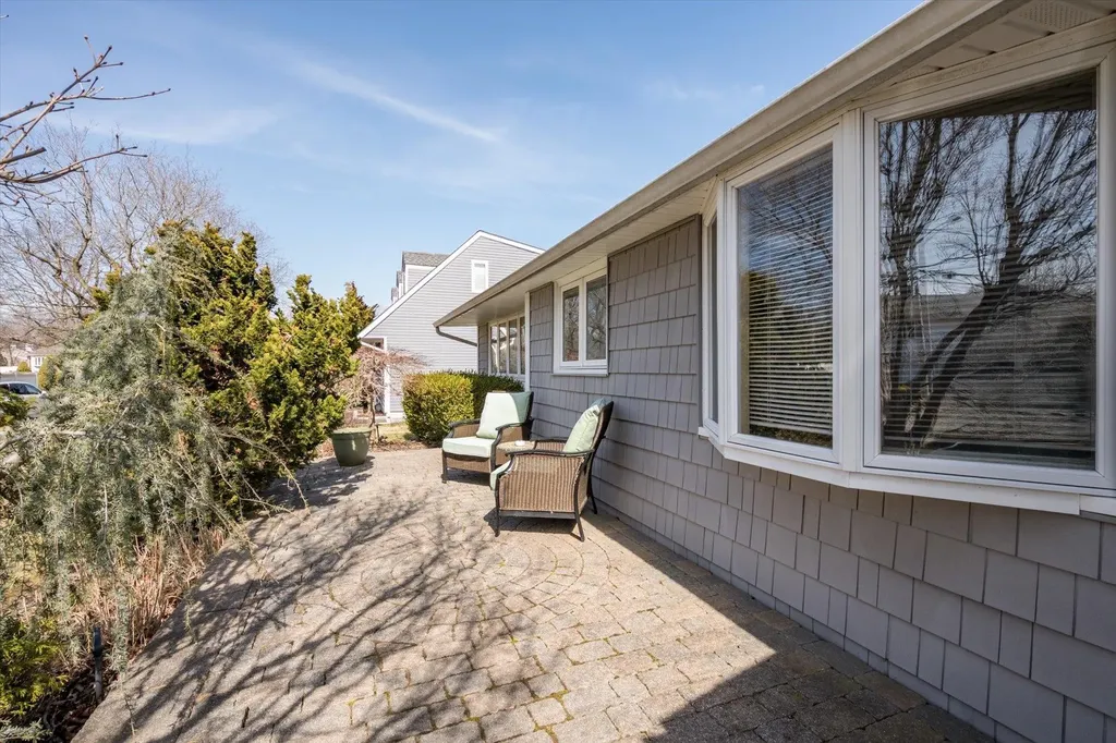 9 Ronald Lane Commack NY 11725
