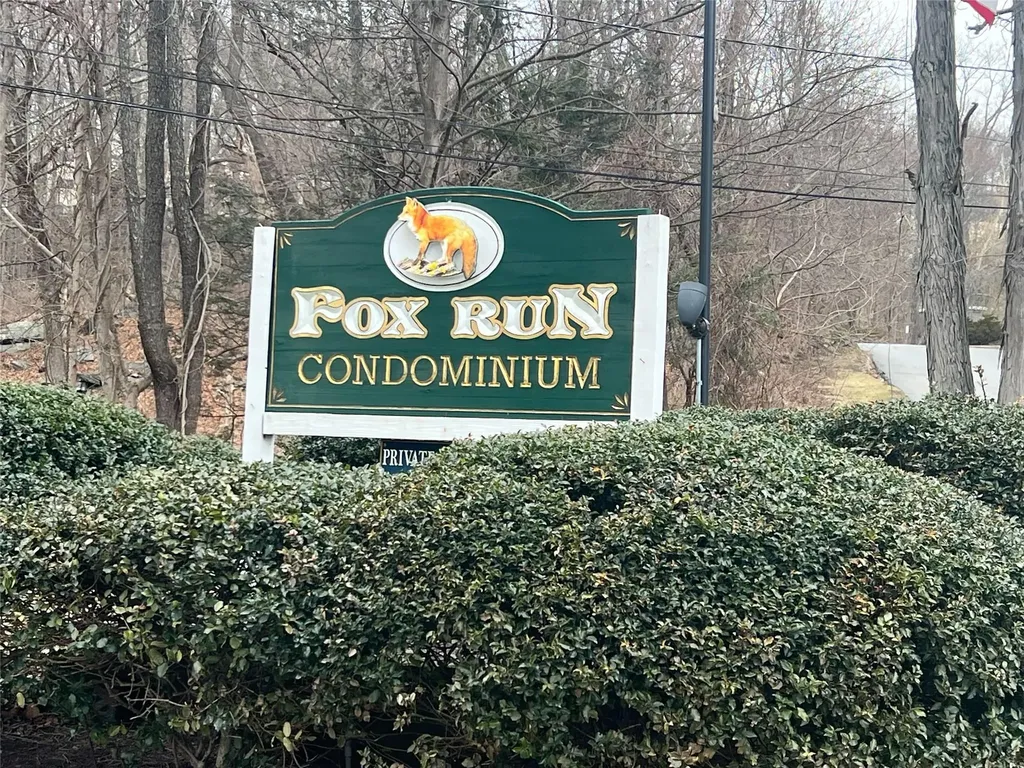 420 Fox Run Lane Carmel NY 10512