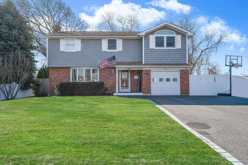 46 Pine Boulevard Brookhaven NY 11772