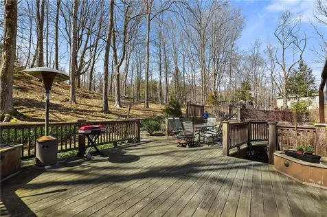 194 Westchester Avenue Pound Ridge NY 10576