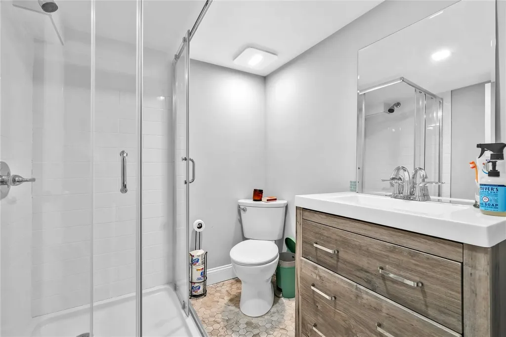 5 W Olive Street Long Beach NY 11561