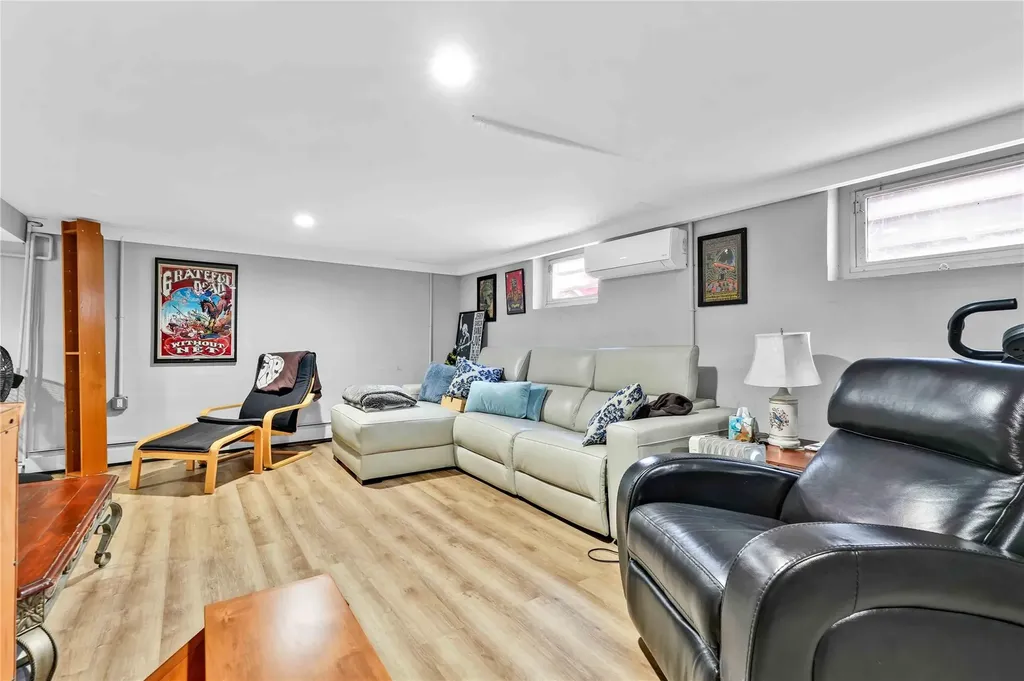 5 W Olive Street Long Beach NY 11561