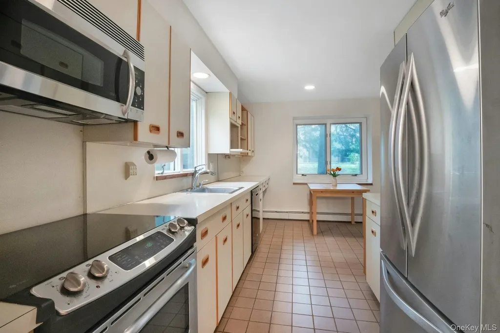 707 Eagle Bay Drive Ossining NY 10562