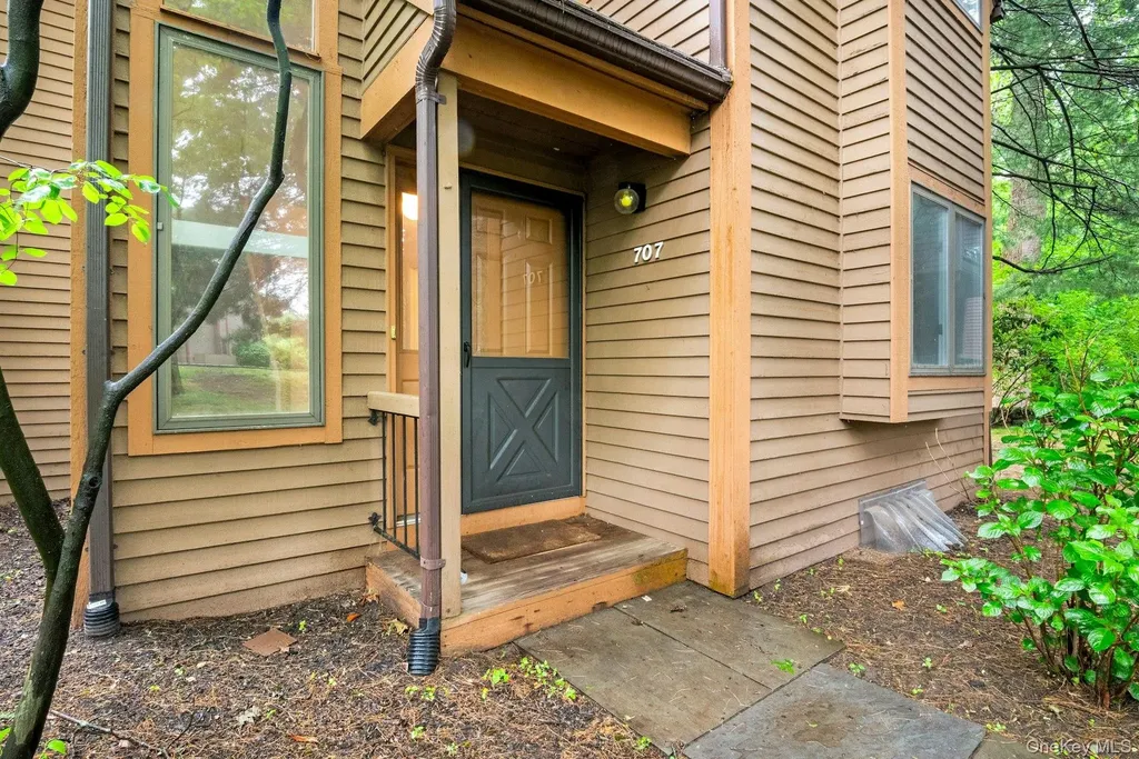 707 Eagle Bay Drive Ossining NY 10562