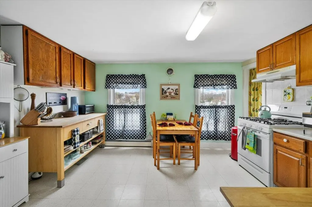 9 N Main Street Pearl River NY 10965