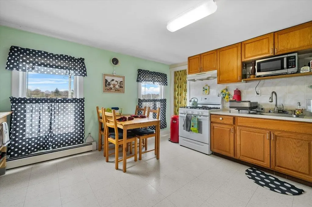 9 N Main Street Pearl River NY 10965