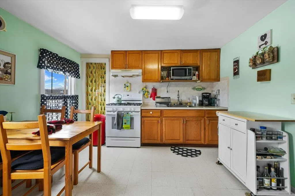 9 N Main Street Pearl River NY 10965