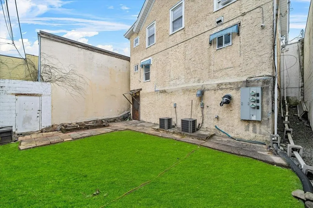 9 N Main Street Pearl River NY 10965
