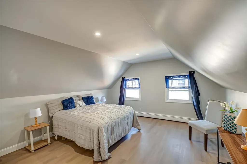 17 Aldin Lane Levittown NY 11756